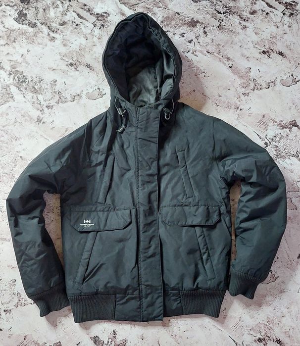 Куртка-бомбер бренда Canada Aspen Team,