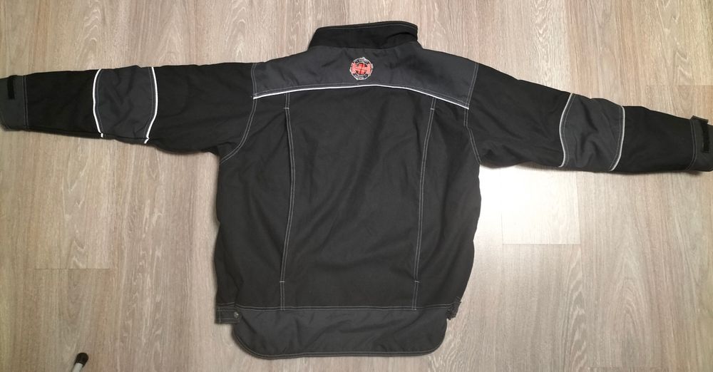 Робоча куртка HELLY HANSEN.