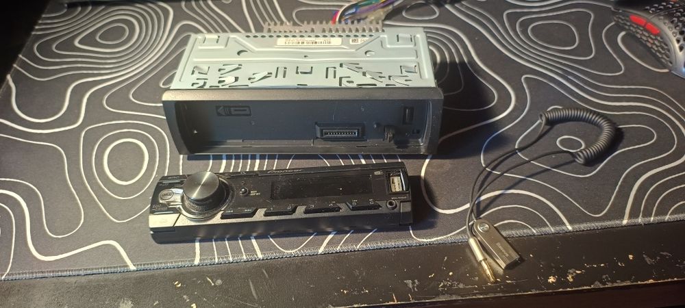 Radio samochodowe Pioneer MVH-130DAB z transmiterem FM Baseus