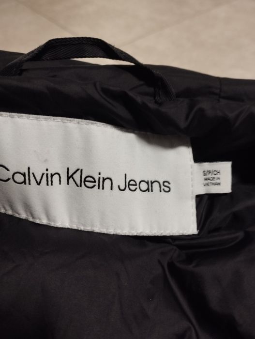 куртка, пуховик s, Calvin Klein, guess