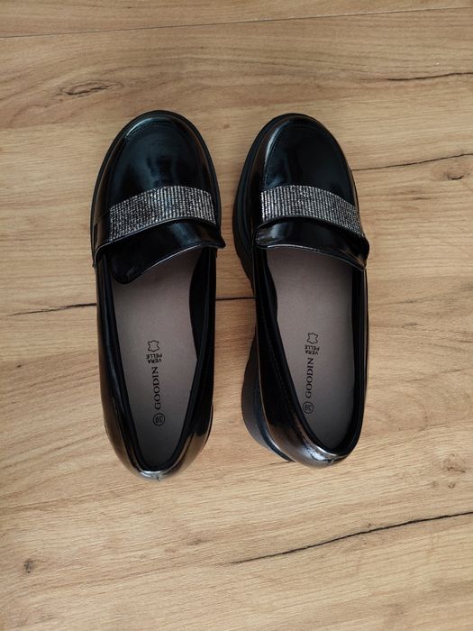 Buty /mokasyny/koturna czarne