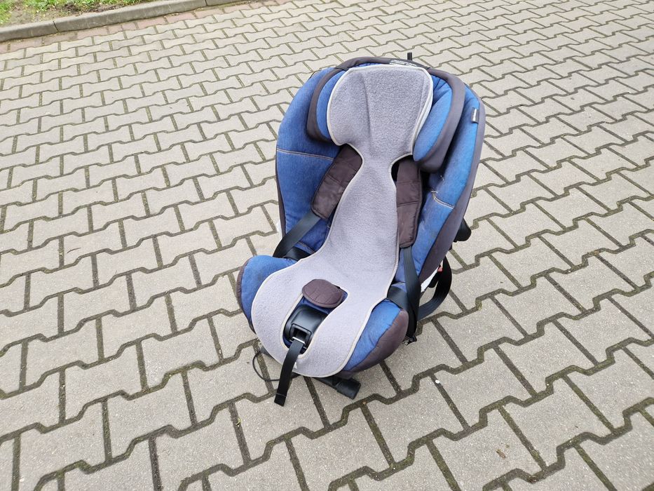 Fotelik samochodowy Axkid Minikid 9-25 niebiesk + gratis i