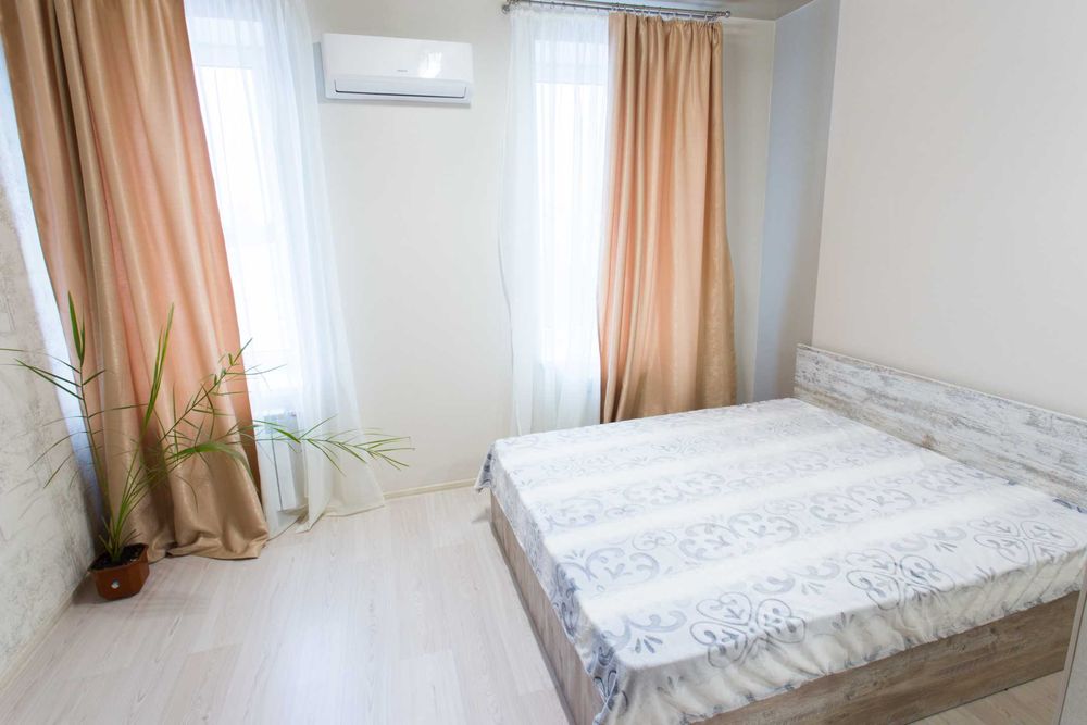 Центр СВОЯ Квартира посуточно на Сумской м. Университет.