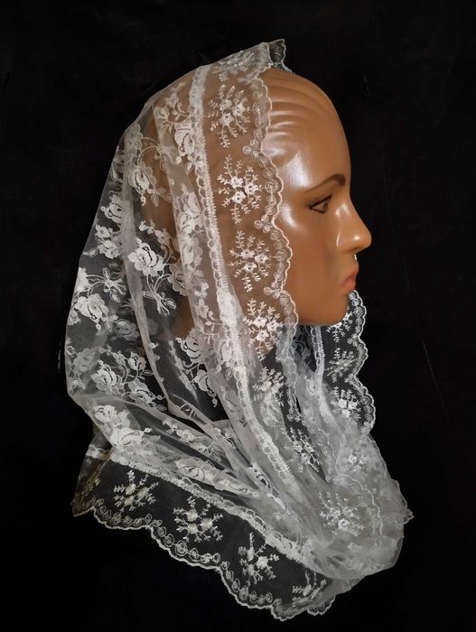 См.все фото Снуд кружевной гипюровый на крестины в храм церковь платок