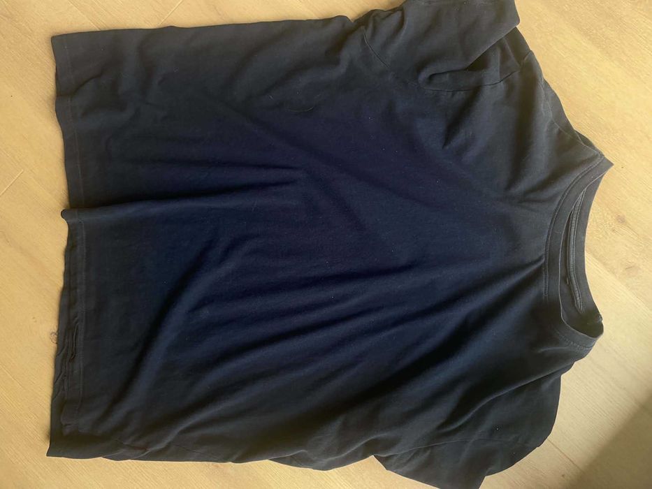 T-shirt czarny sinsay