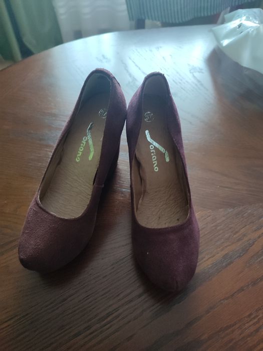 Продам жіночі туфлі 37 розмір