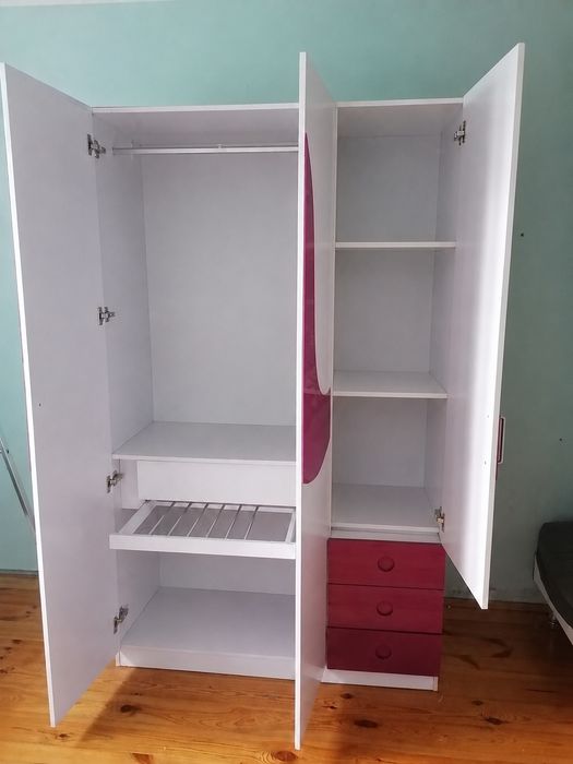Komplet mebli do pokoju dziewczynki