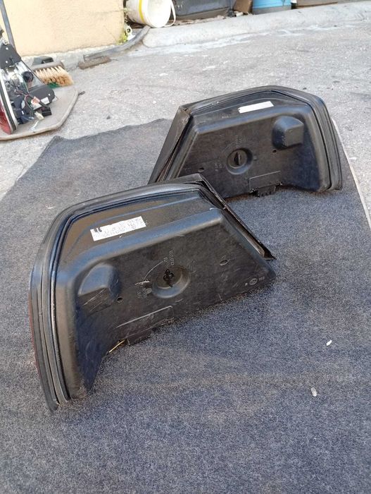 Farolins traseiros originais Mercedes W124