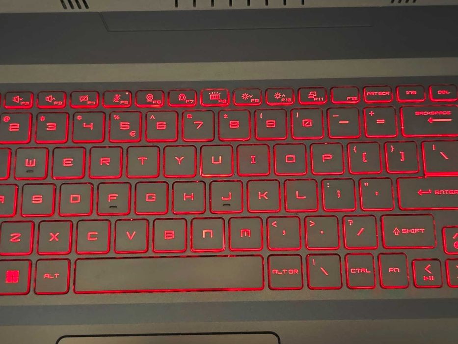 Laptop gamingowy MSI Katana GF76 12UC 17.3" i5 32gb RTX3050 ssd 1TB