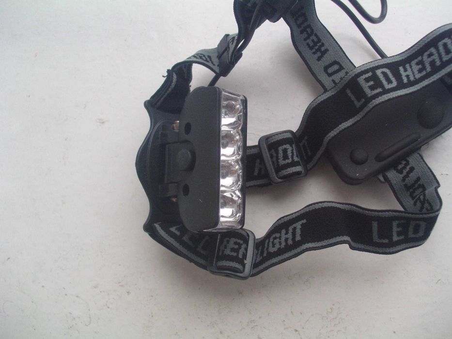 ліхтарик налобний