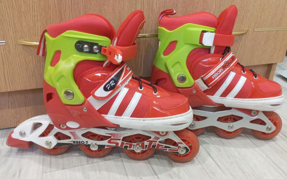 Роликові ковзани