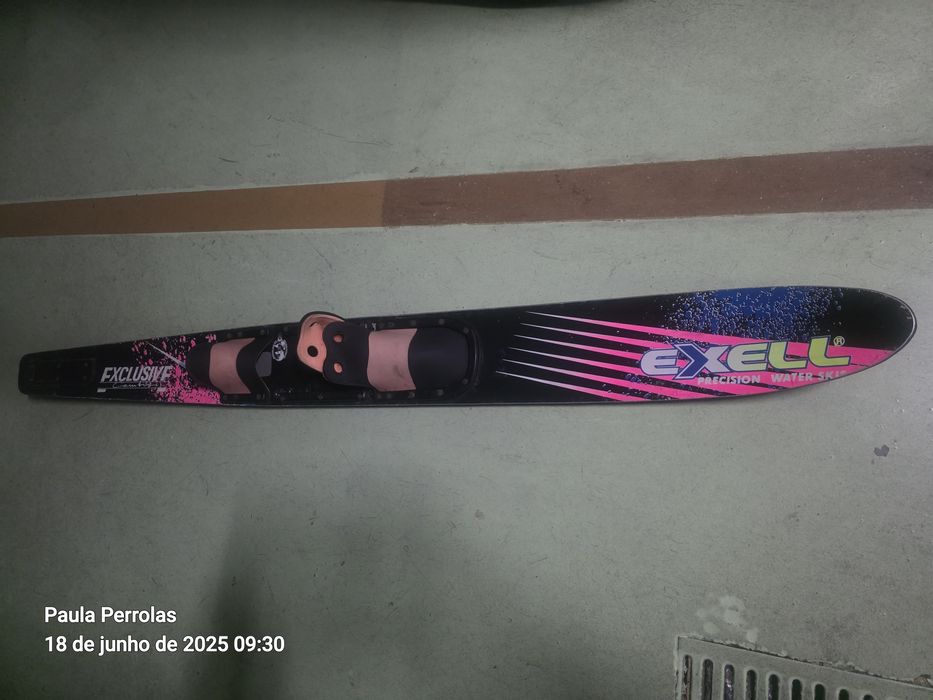 Esquíes um par como novos