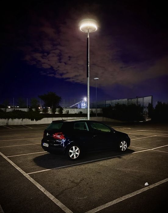 Volkswagen Golf V 1.9 TDi – Excelente Estado (Revisão Feita + 4 Pneus Novos)