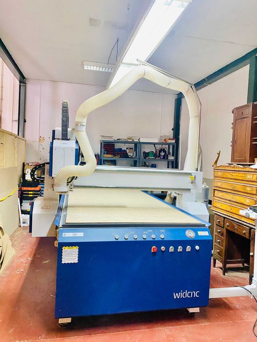 CNC Router 2500x1300mm c/ Mesa Vácuo + Bomba + Aspiração