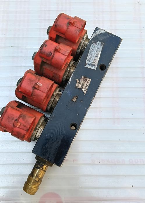 Газові форсунки ГБО 4 покоління Valtek Type 30 (планка на 4 циліндри)