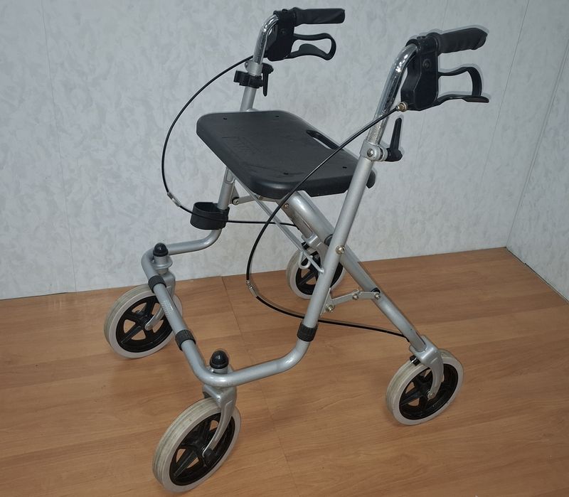 Ходунки.роллатор.ролллер..Б.в із Німеччини