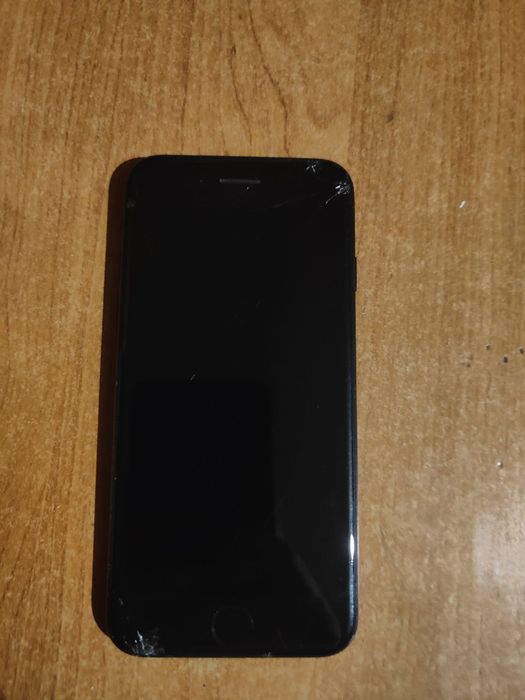 IPhone 7   128 gb (85%)