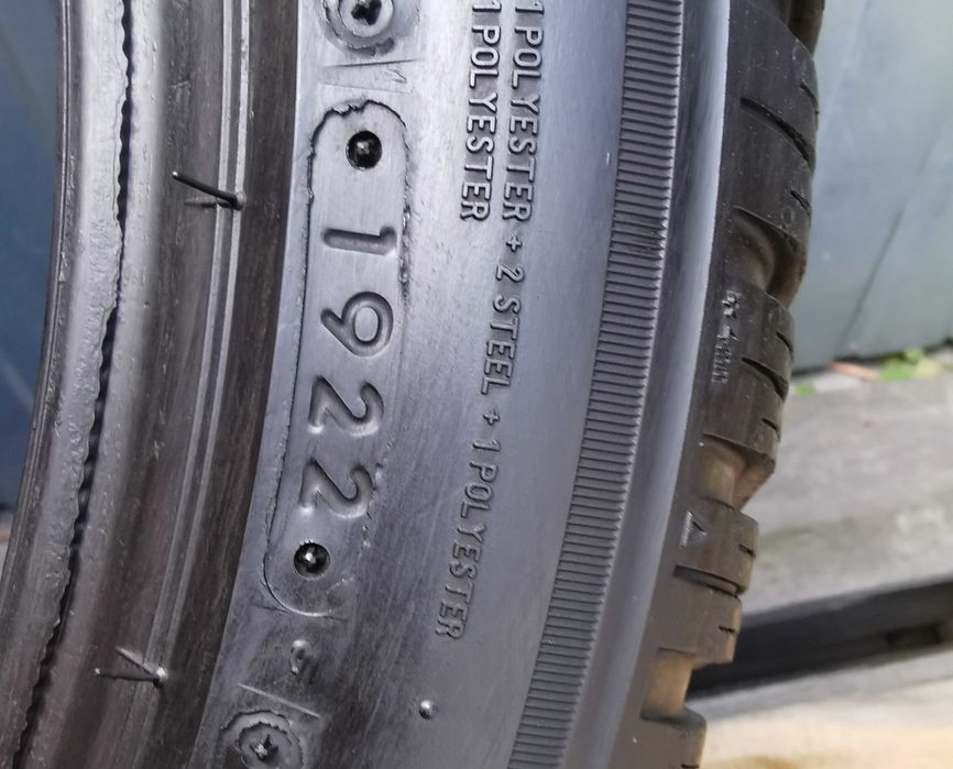 406) Opona - 225/45/19 - Bridgestone - 6mm - 1x2022 - Zimowa