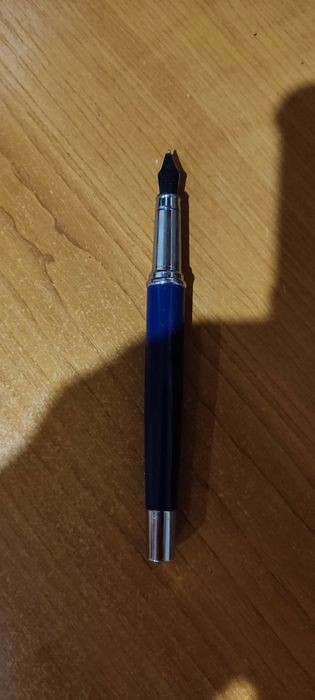 Чернильная ручка