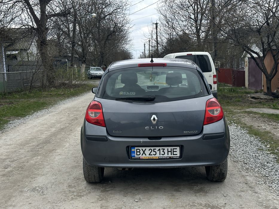 Продам Renault clio 2006