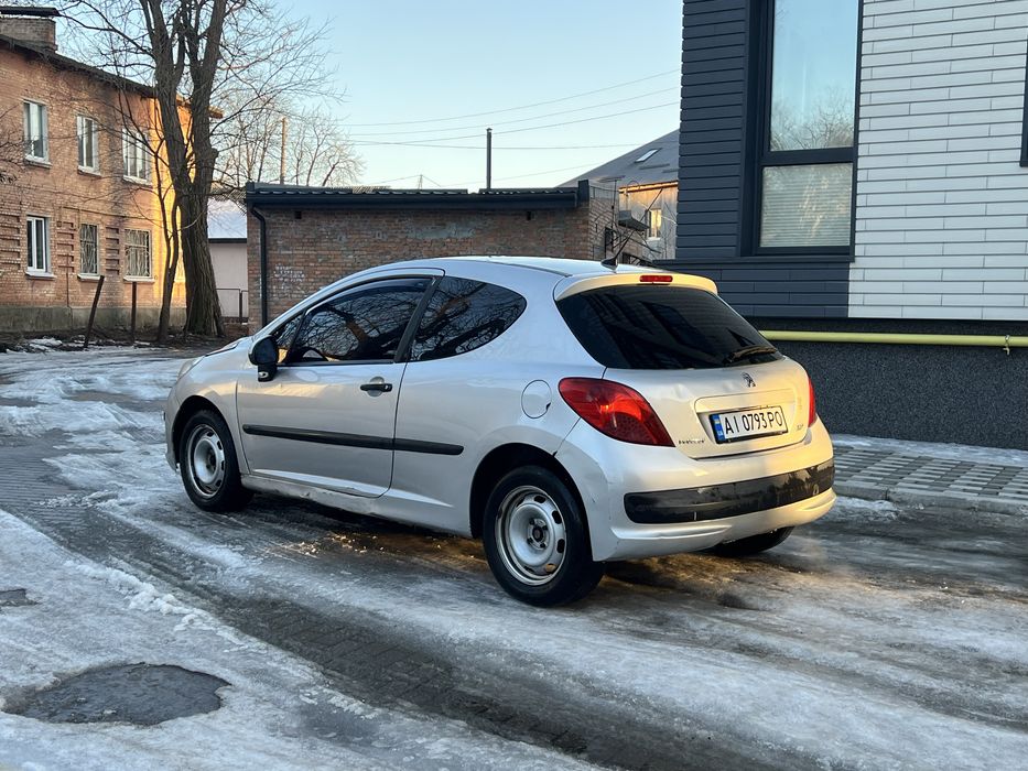 Продам Пежо 207 1.4 Бензин 2007 року
