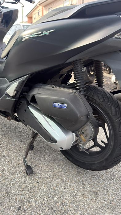 Vendo HONDA PCX 2021