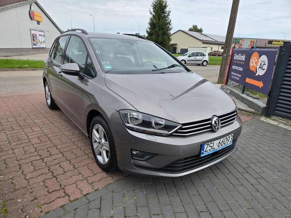 Volkswagen Golf Sportsvan Pełny VIN oraz data pierwszej rejestracji w ogłoszeniu.98 tyś przebieg