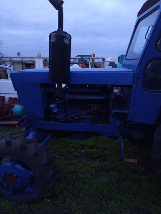 Продам трактор Т-40 і багато запчастин