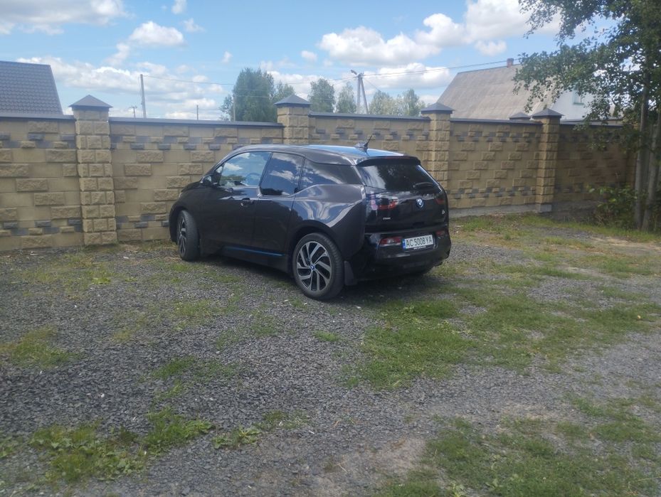 БМВ І3 електро .