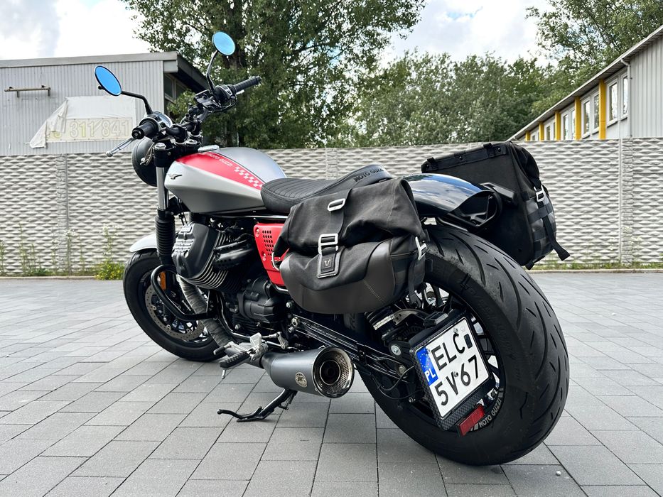 Moto Guzzi V9 Bobber