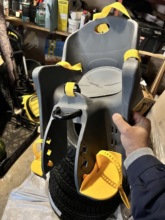 Дитяче крісло на велосипед