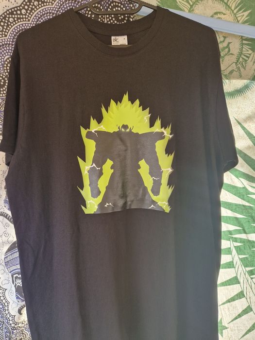 T-shirts com várias estampas