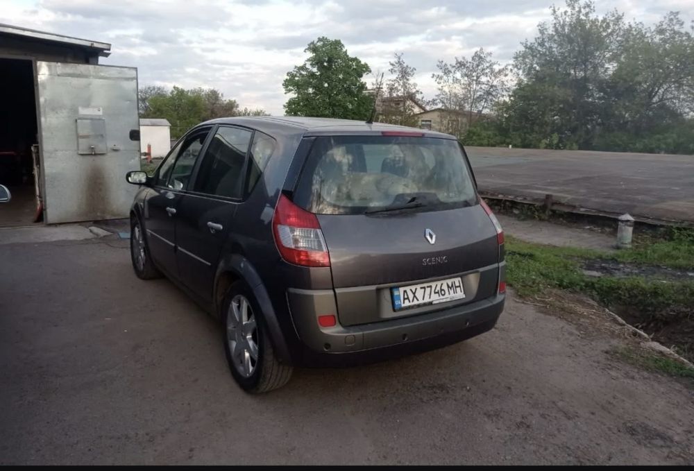 Renault Scenic 2005 год