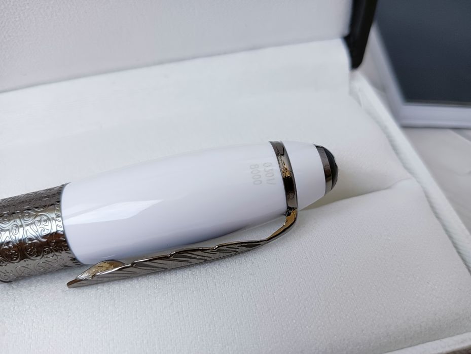 Кулькова ручка Montblanc Daniel Defoe шариковая ручка