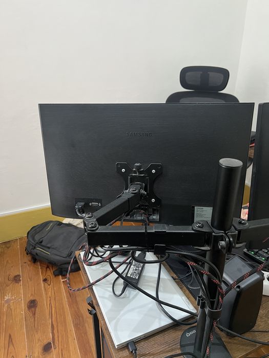 Monitores samsung com braço