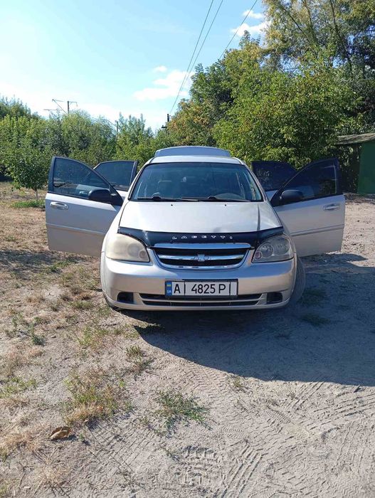 Продам автомобіль Chevrolet Lacetti