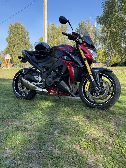 Продам мотоцикл Suzuki gsx s 1000 в супер стані