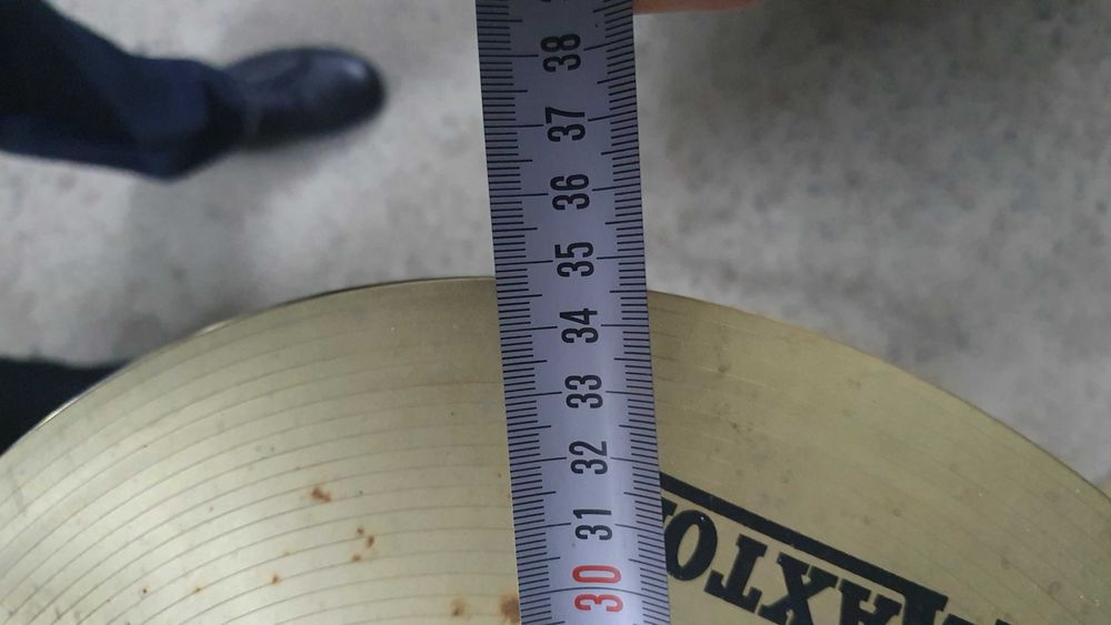 Музичні тарілки MAXTONE на стійці.