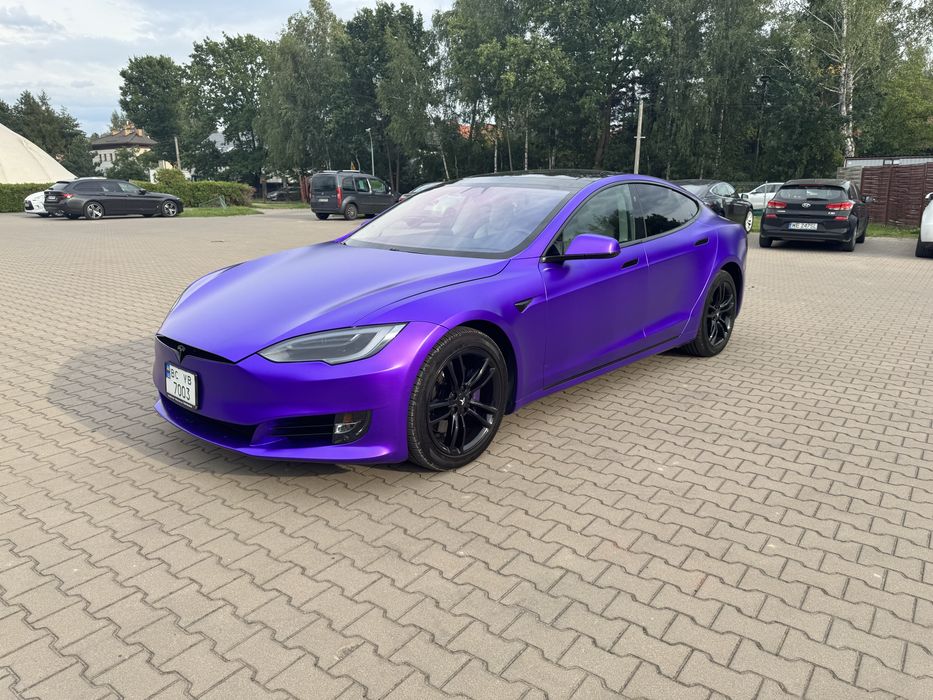 Tesla Model S 2017