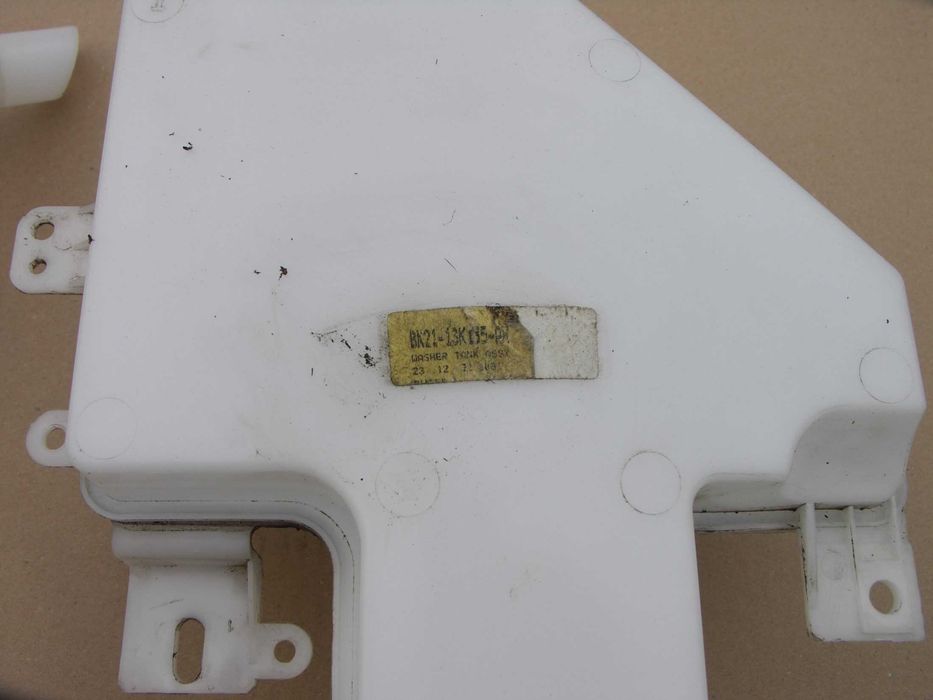 Zbiorniczek Spryskiwaczy Ford Transit MK8 Lift