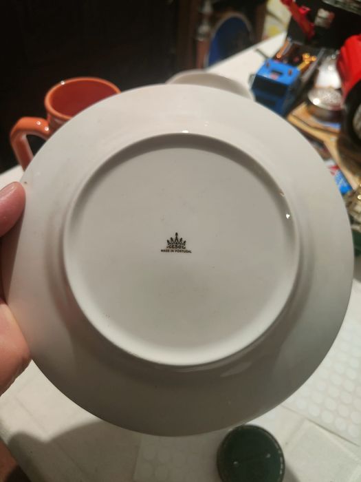 Prato infantil em porcelana com desenhos