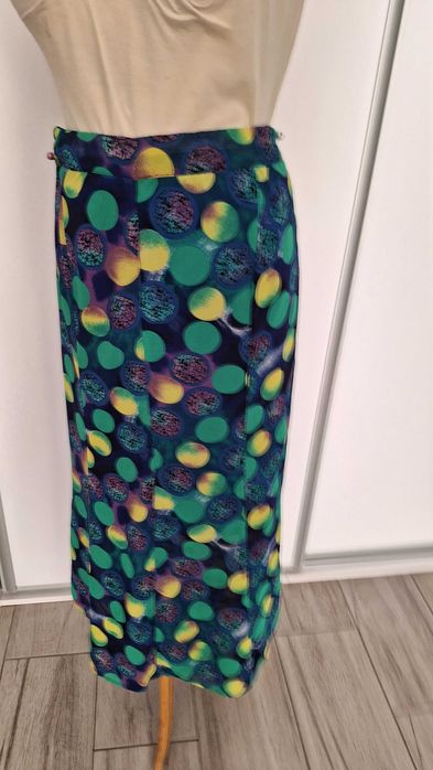 spódniczka na podszewce w roz44/46