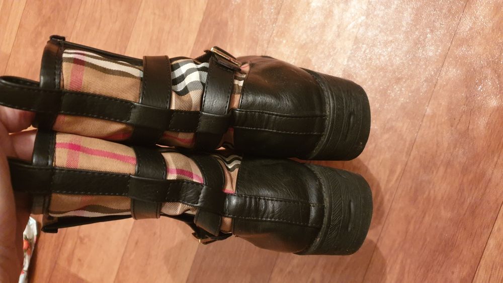 Śliczne kozaczki, botki