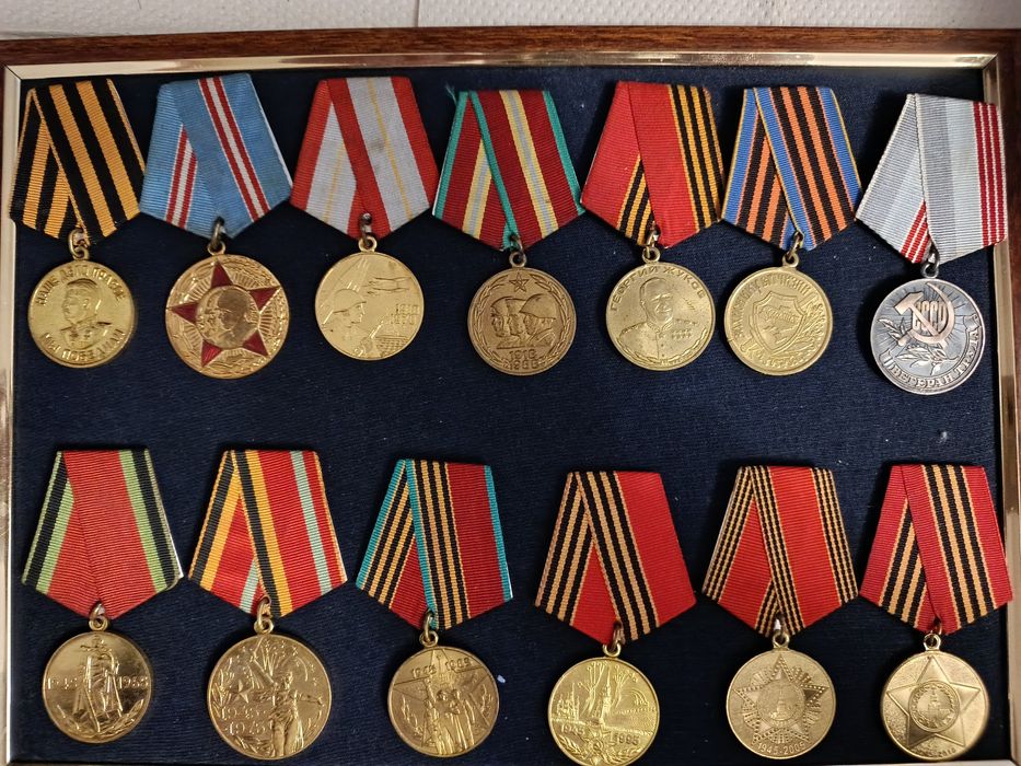 Набір документів з нагородами