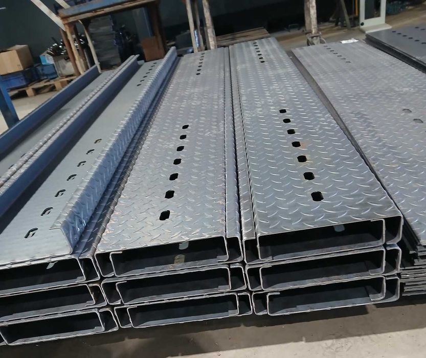 Blacha stalowa ryflowana 3mm - panel do zabudowy auto- lawety .