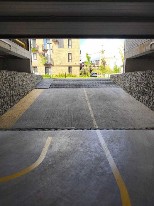 Пропонується паркомісце в ЖК «Клубне містечко 12» (Івано-Франківськ).