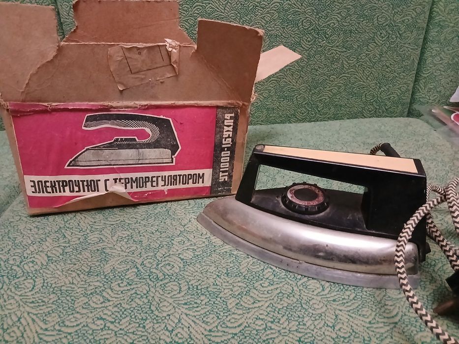 Продам утюг ссср рабочий