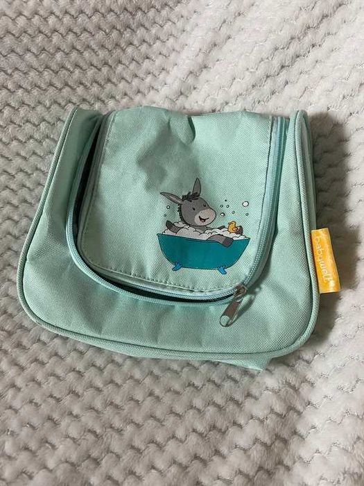 Kosmetyczka dziecięca na wyjazdy