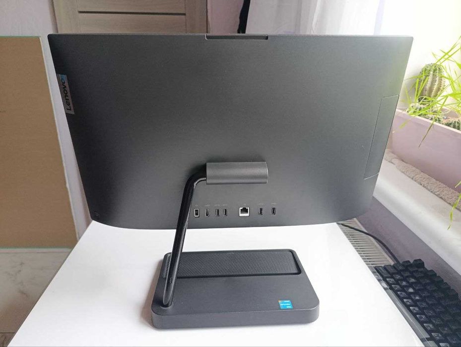 Моноблок Lenovo IdeaCentre AIO 3 22IAP7 / Pentium 8505 / 8GB / SSD 256GB (В пленках)