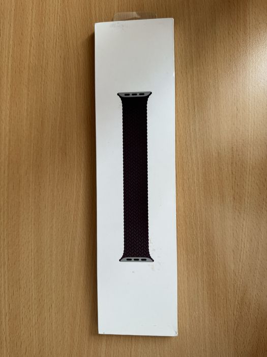 Оригінальний текстильний ремінець Solo Loop на Apple Watch